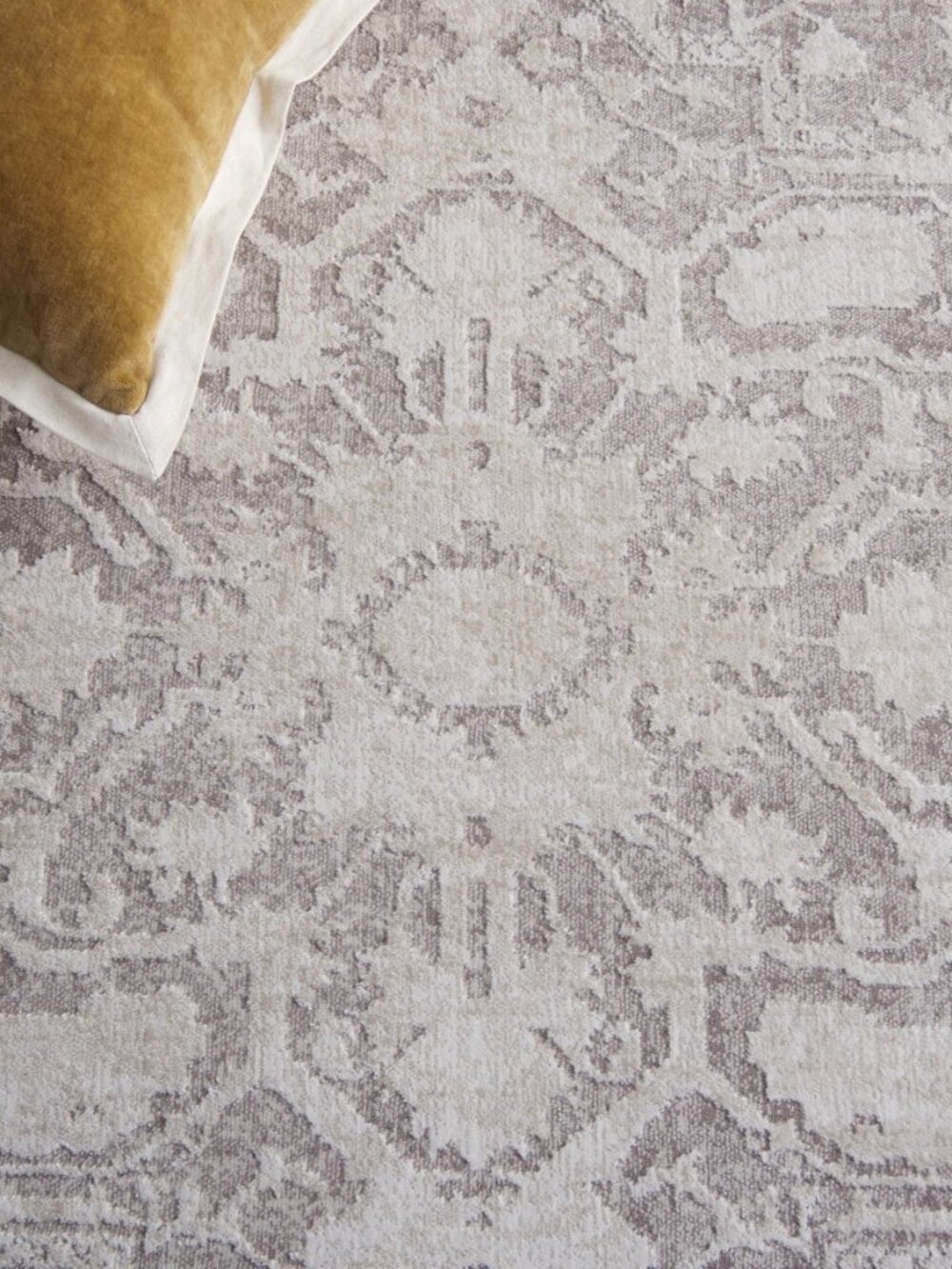 Reflection Accent Rug 2'3"x4', Beige & Cream RFT665A - Picture 4 of 8